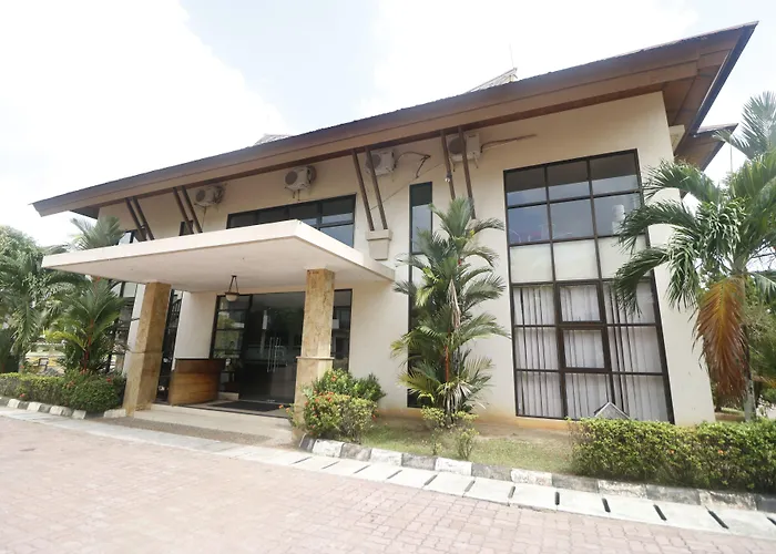 Reddoorz Premium @ Bukit Damai Indah Hotel Balikpapan 